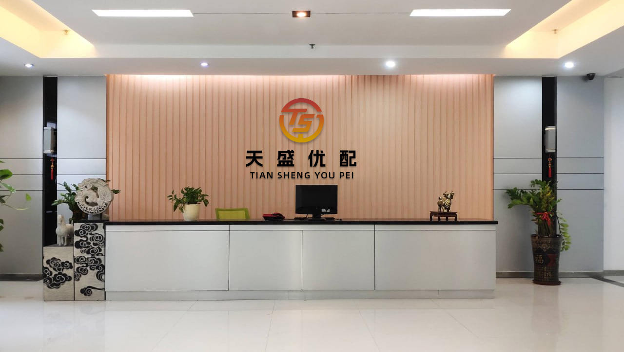 牛360配资 时空定乾坤A：均线设置，9，36，144，453。其中453线是密码线。使用秘籍，园的切割，时间空间都在上面。比如现在就是日线453线上行，直到该线上穿该线的时间轴，则上升终结。日线453线上行...